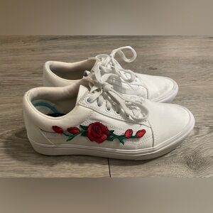 Women’s Vans Sneakers with Rose Decoration | White | Size: 8.5